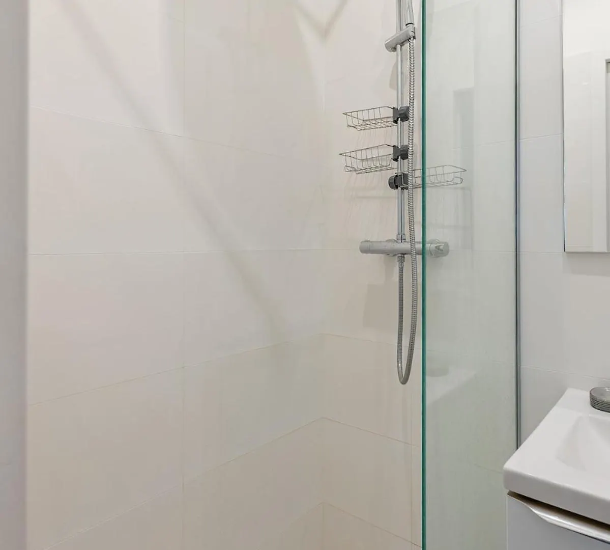 Refurbished Haussmannian Apartment Paris 0*,  France